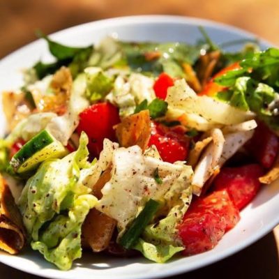 Salată Fattoush - Chez Toni